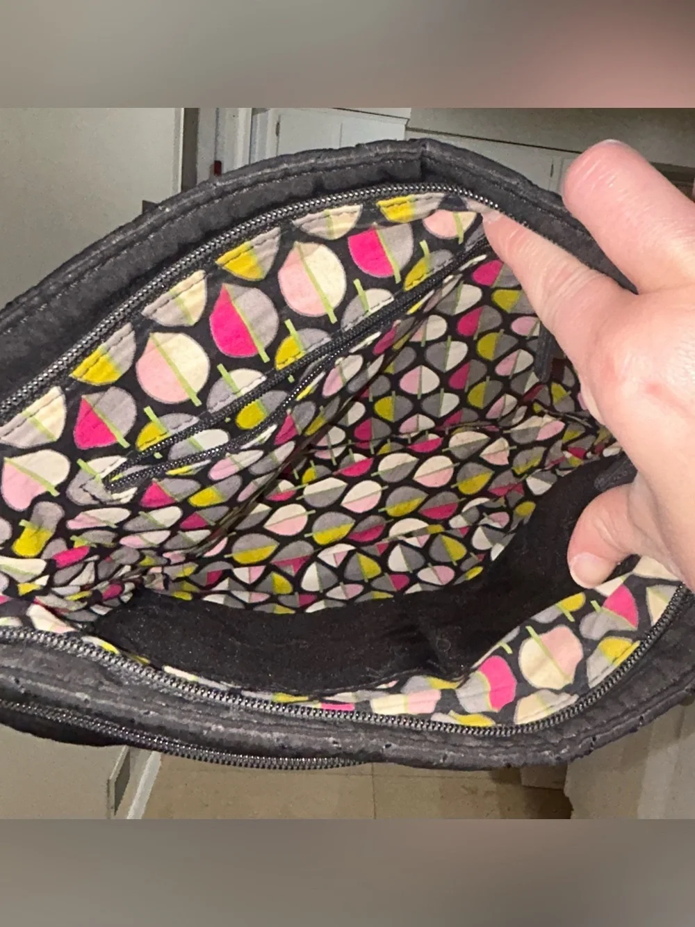 Vera Bradley Carson Crossbody Bag Classic Quilted Microfiber “Lilli Bell” Lining